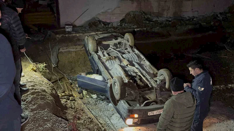 Yolu fark etmeyip şantiyeye girince takla takla attı: 1 yaralı
