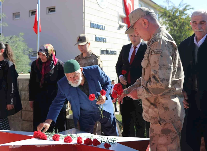 Siirt’te helikopter kazasında şehit olan 17 asker dualarla anıldı
