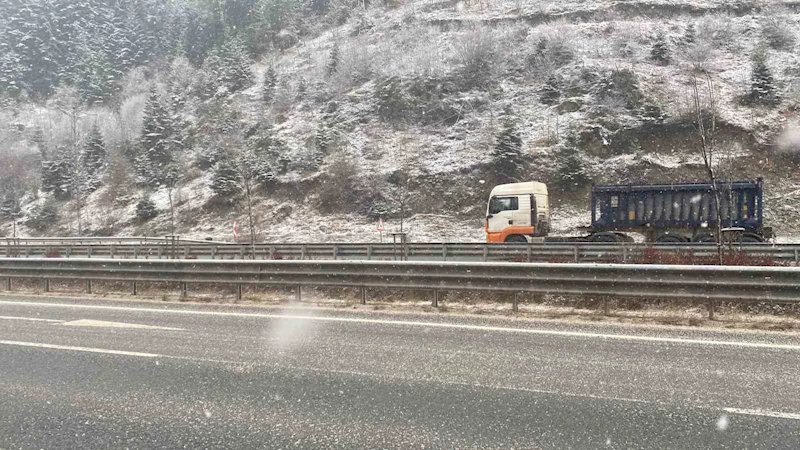 Ilgaz Dağı’nda kar yağışı etkili olmaya başladı
