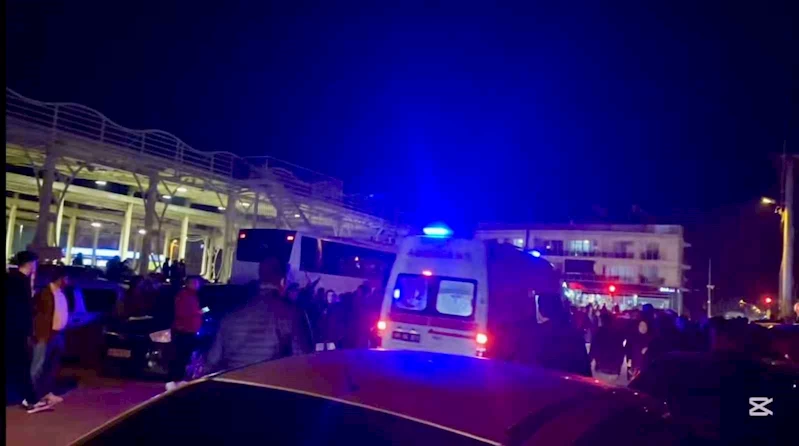 Fethiye’de umre kafilesine otomobil çarptı: 3 yaralı
