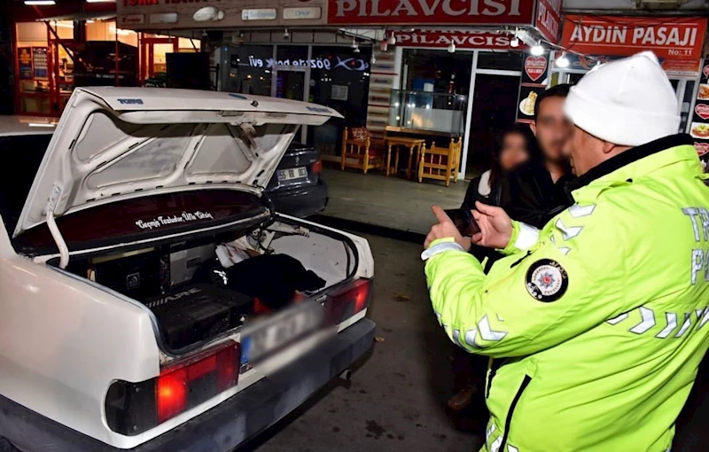 Isparta’da abartı egzoz ve modifiyeli araçlara sıkı denetim: 7 araç trafikten men edildi
