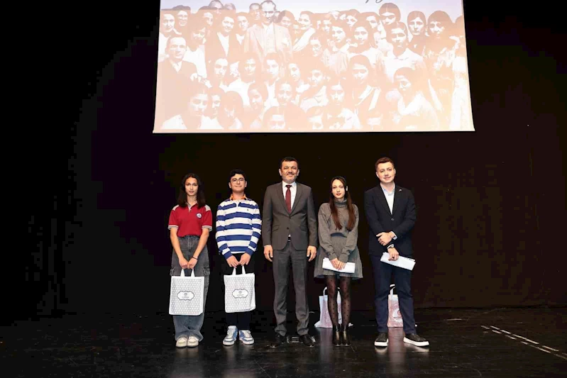 Sınava hazırlanan gençlere kaynak kitap desteği başladı
