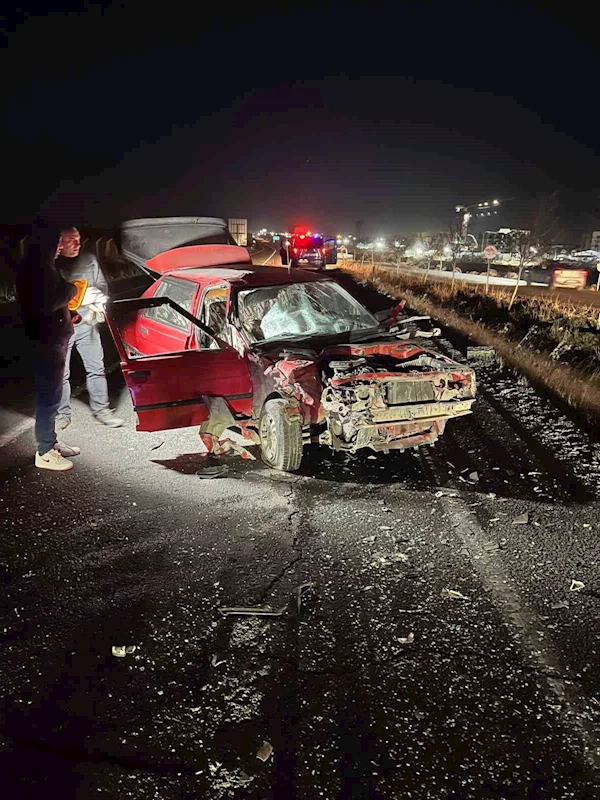 Şanlıurfa’da otomobil motosiklet ile çarpıştı: 1 ölü, 2 yaralı
