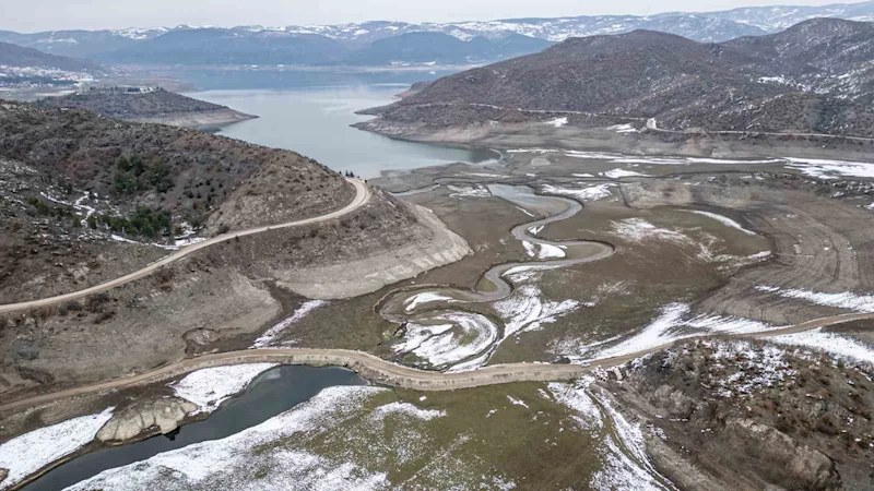 Almus’ta suların çekilmesiyle, kısa rota vatandaşların tercihi oldu
