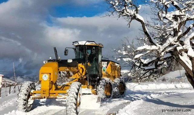 Kulakkaya Yaylası’nda kar kalınlığı 1 metreyi buldu
