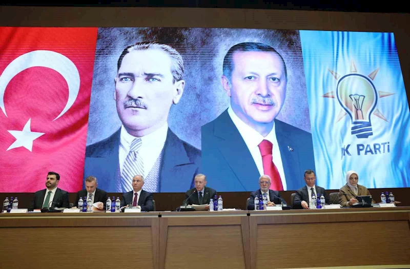 AK Parti Merkez Karar ve Yönetim Kurulu (MKYK) toplantısı, Cumhurbaşkanı ve AK Parti Genel Başkanı Recep Tayyip Erdoğan başkanlığında AK Parti Genel Merkezi’nde başladı.
