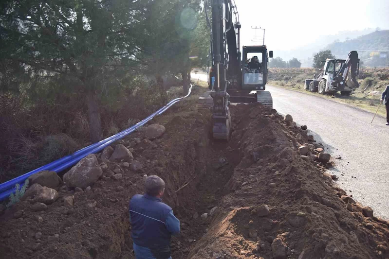 Manisa’da iki mahallenin taşıma su çilesi sona eriyor
