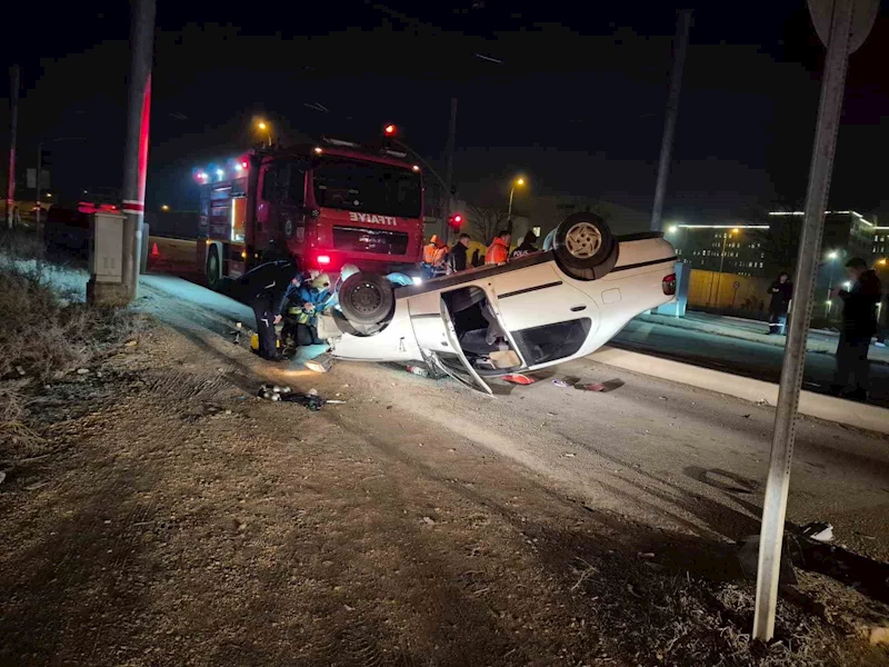 Takla atan otomobilin sürücüsü ehliyetsiz ve 2,19 promil alkollü çıktı
