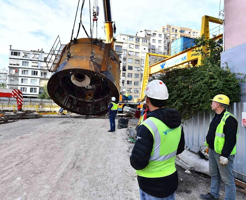 Buca Metrosu’nda yoğun tempo
