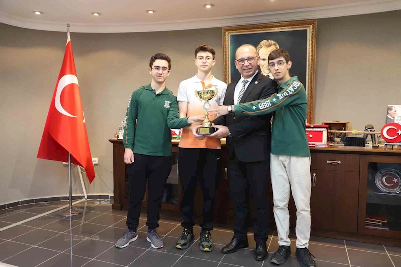 Turgutlu Belediyespor’da kupa sevinci
