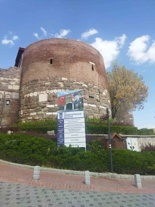 Ankara Kalesi surlarında iyileştirme çalışması başladı
