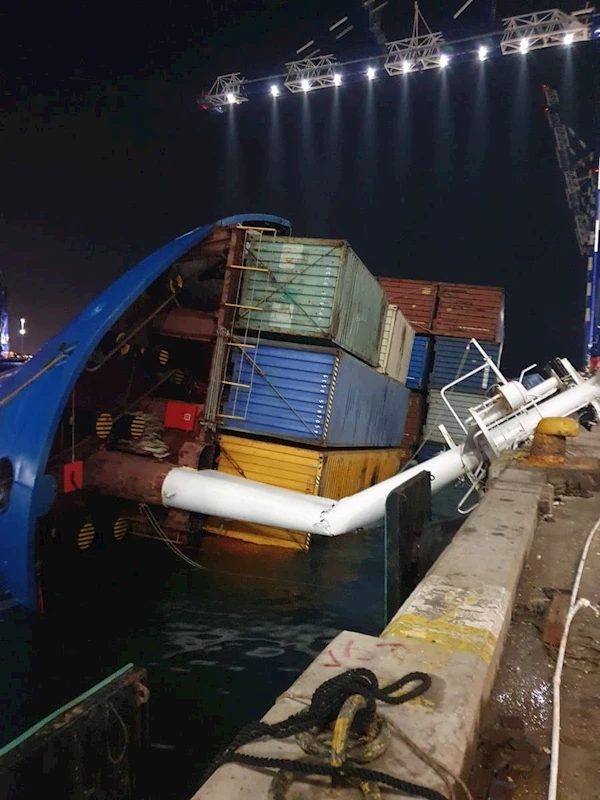 Yan yatan gemi ile ilgili İstanbul Valiliği’nden açıklama
