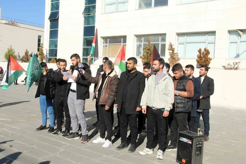 Şırnak’ta üniversite öğrencileri İsrail’i protesto etti
