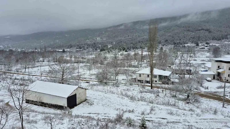 Aydın’ın yüksek kesimlerinde kar etkili oldu
