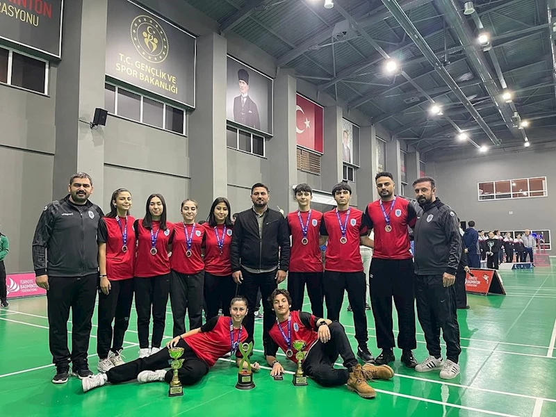 Pursaklar Belediye Spor Kulübü Badminton Takımı, Süper Lig’e yükseldi
