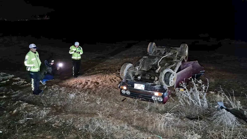 Virajı alamayan Tofaş otomobil şarampole takla attı: 1 yaralı
