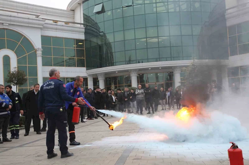 Serdivan Belediyesi personeline yangın eğitim ve tatbikatı semineri
