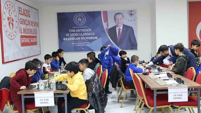 Elazığ’da  satranç müsabakaları sona erdi
