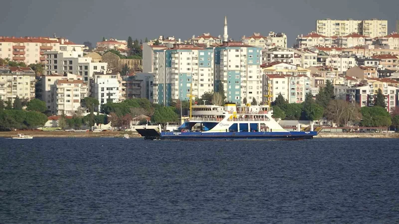 Bozcaada ve Gökçeada’ya yarınki feribot seferlerine ’fırtına’ engeli
