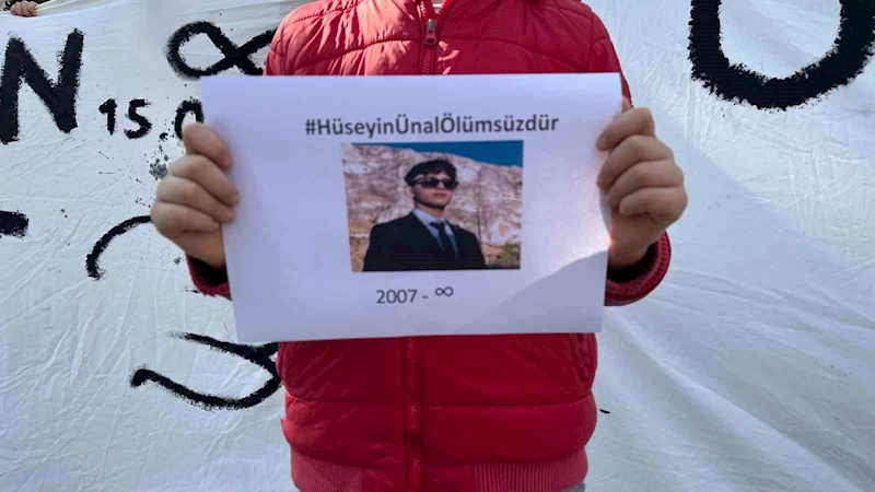 Arkadaşı tarafından öldürülen 17 yaşındaki Hüseyin Ünal’ın ailesi katile yardım edenlerin de ceza almasını istiyor

