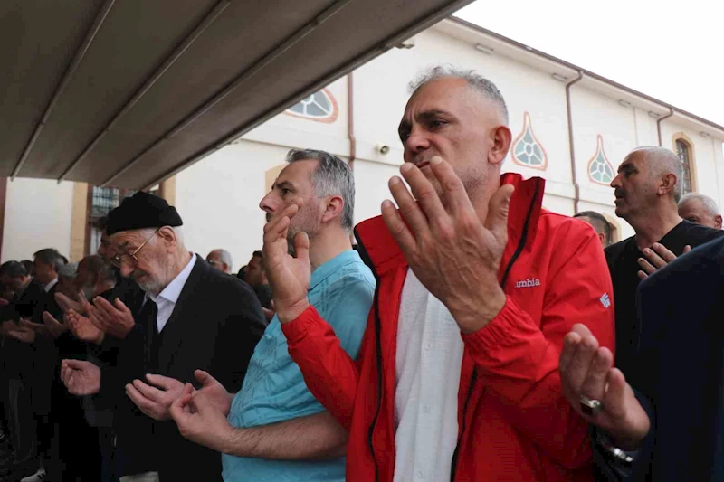 Sakarya’da Hamas liderinin oğulları ve torunları için gıyabi cenaze namazı kılındı

