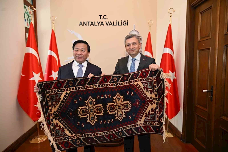 Çin’den Antalya’ya dostluk köprüsü kuruluyor
