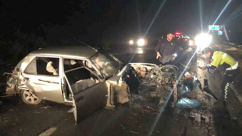 Çorlu’da feci kaza: Hurdaya dönen otomobilin motoru çıktı
