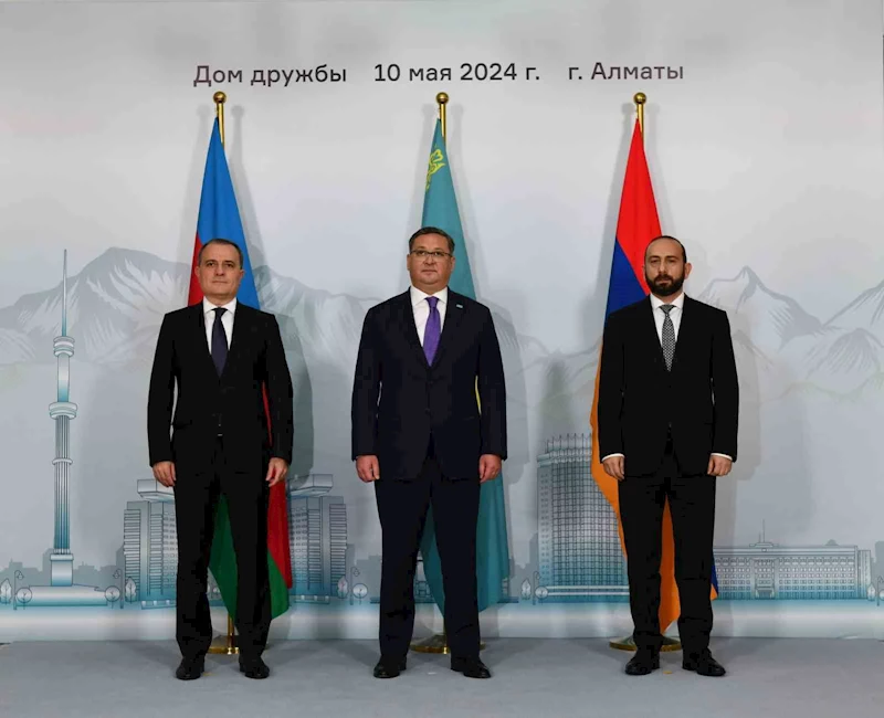Azerbaycan ve Ermenistan Dışişleri Bakanları Kazakistan’da bir araya geldi
