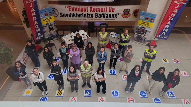 Trafik Haftası kapsamında bilgilendirme faaliyetleri yapıldı
