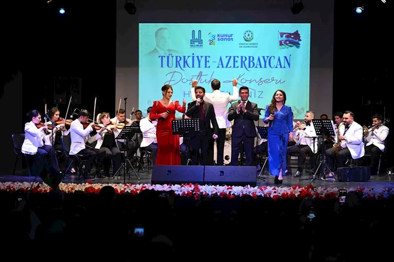 Türkiye-Azerbaycan Erzurum’da tek yürek oldu
