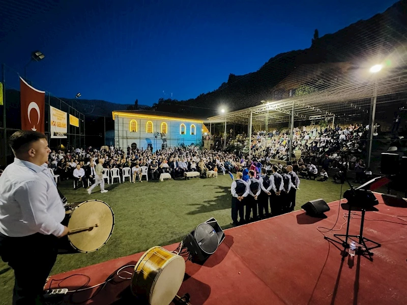 Kemaliye’de koro ve folklor konseri gerçekleştirildi
