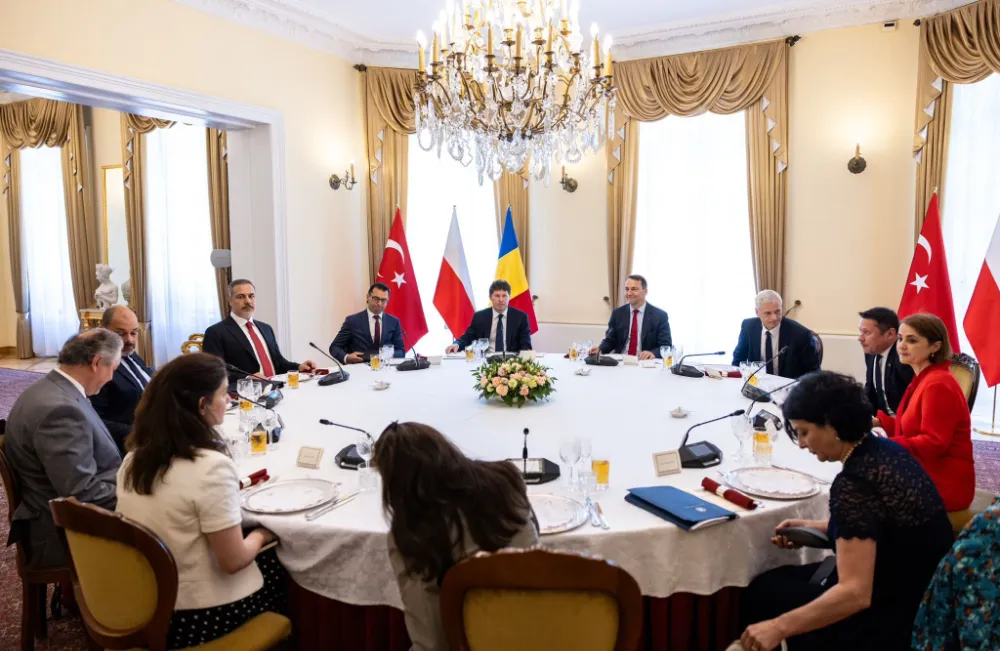 Bakan Fidan, Türkiye-Polonya-Romanya Üçlü İşbirliği Süreci Dışişleri Bakanları Toplantısı