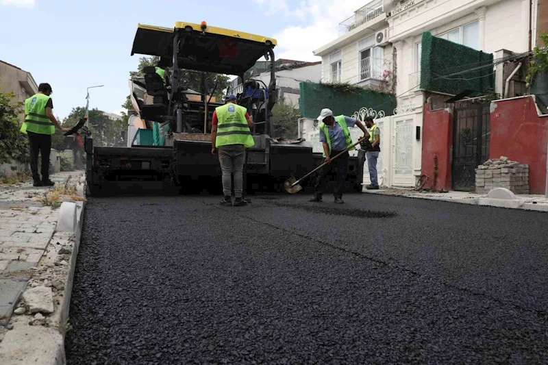 Eyüpsultan’da haziranda 3 mahallede 7 bin ton asfalt serimi yapıldı

