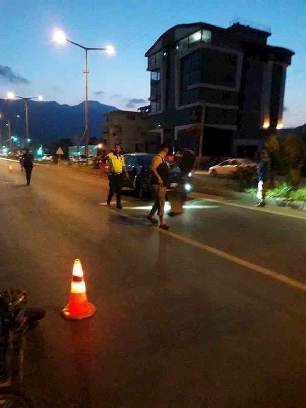 Mersin’de otomobil ile motosiklet çarpıştı: 1 yaralı
