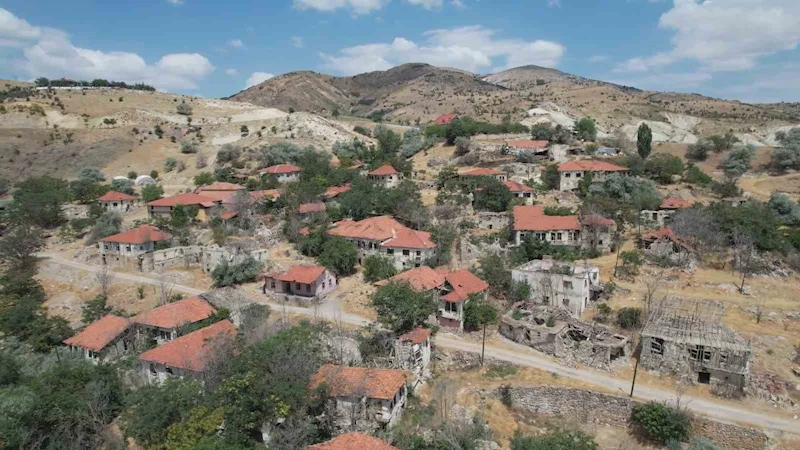 Başkentin yanı başında ıssız bir köy