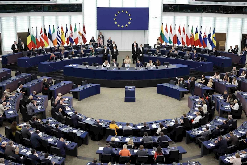 Avrupa Parlamentosu Başkanlığına yeniden Metsola seçildi
