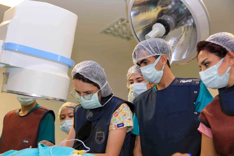 Özbekistan sağlık ekibine İzmir’de ileri düzey tedavi eğitimi
