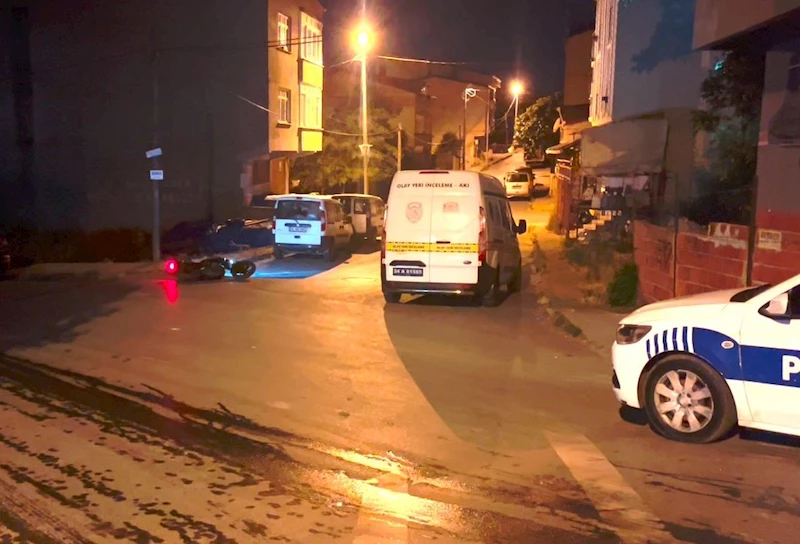 İstanbul’da sokak ortasında iki grup arasında çatışma çıktı: 3 yaralı
