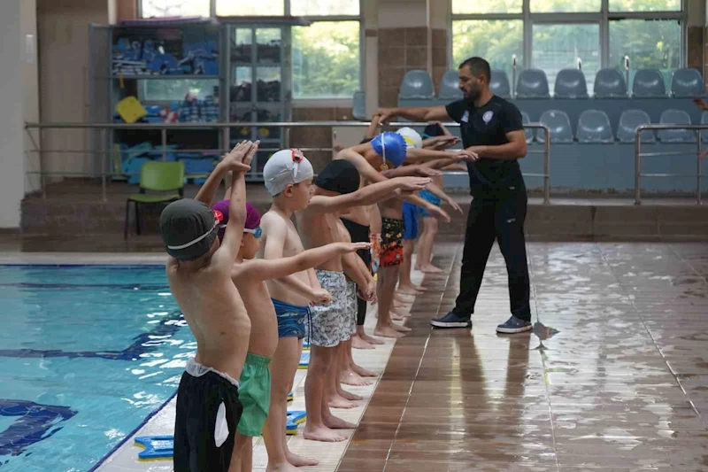 Şırnak’ta bu yıl 25 bin gence yüzme öğretilmesi hedefleniyor
