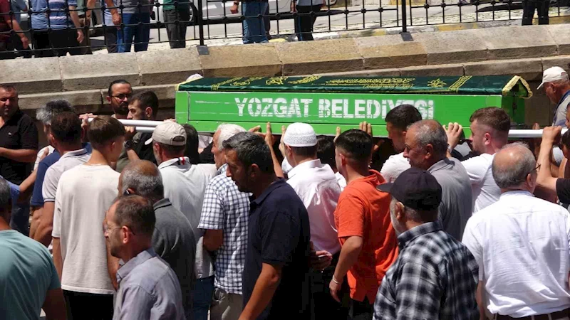 Yozgat’ta kazada ölen 4 kişi son yolculuğuna uğurlandı
