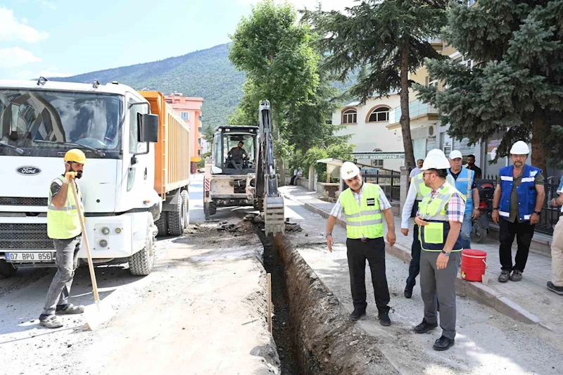 Büyükşehir Akşehir’de 129 kilometrelik devasa çalışmasının yüzde 50’sini tamamladı
