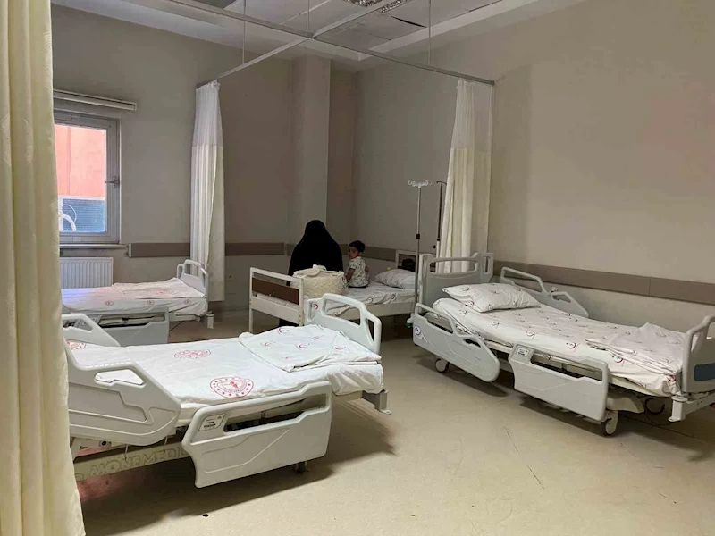 Hazro Devlet Hastanesi’nin yenilenen acil servisi hizmete girdi
