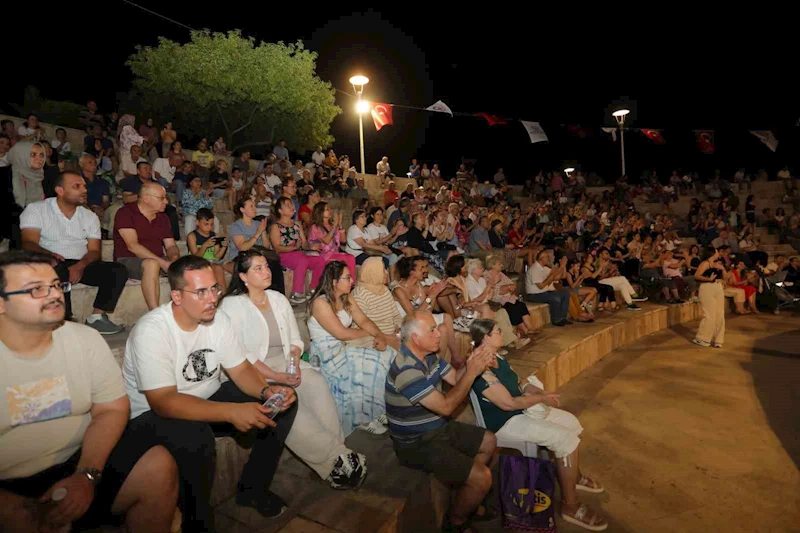 Denizli Büyükşehir’de sıcak yaz akşamlarını serinletecek konserler başladı
