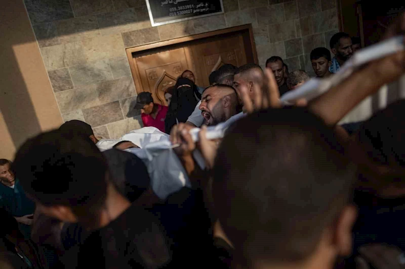 Gazze’de can kaybı 39 bin 90’a yükseldi
