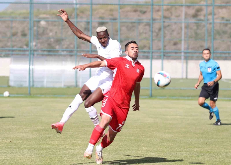 Antalyaspor ikinci etabın ilk hazırlık maçında mağlup oldu
