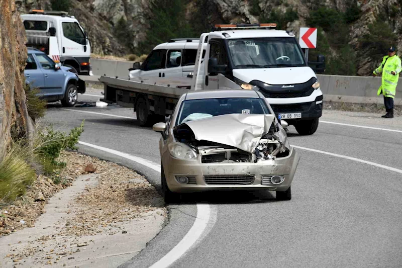 Gümüşhane’de trafik kazası: 4 yaralı
