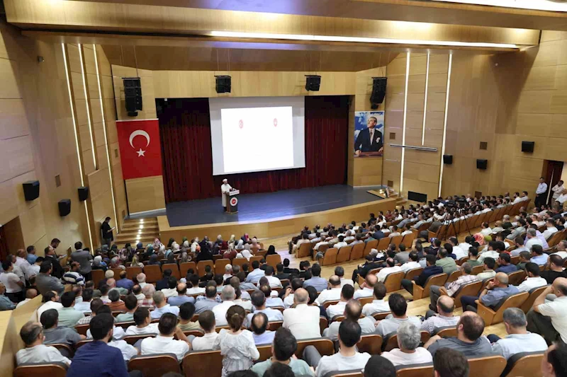 Diyanet İşleri Başkanı Erbaş, Sinop’ta din görevlileriyle bir araya geldi
