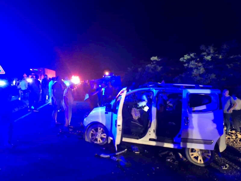 Tercan’da trafik kazası: 3 ölü, 3 yaralı
