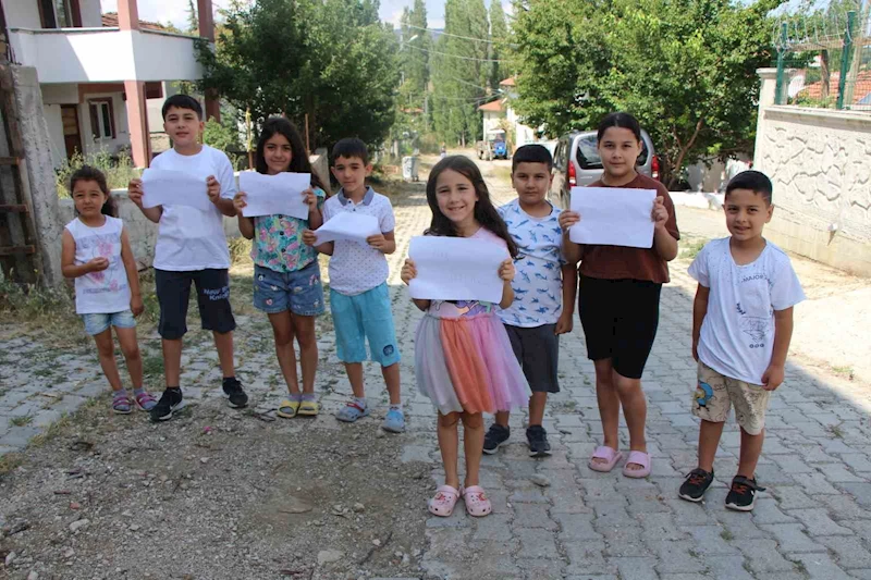 Köye oyun parkı isteyen çocuklara Bakan Kurum’dan müjde
