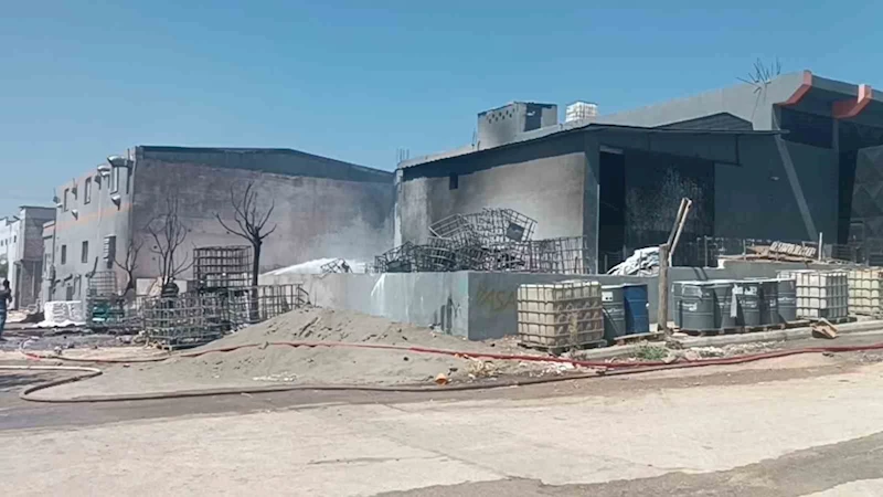 Gaziantep’te boya fabrikasında yangın
